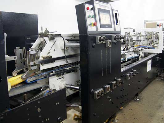 Auto Folding ↦ Gluing Machine